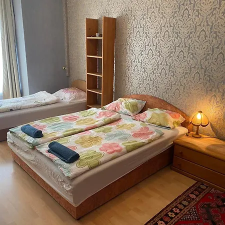 Hermina Apartmanhaz * بودابست