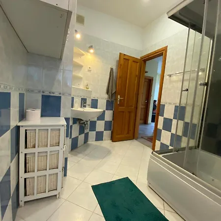 Ξενοδοχείο Hermina Apartmanhaz *