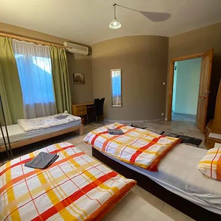 Hermina Apartmanhaz Hotell