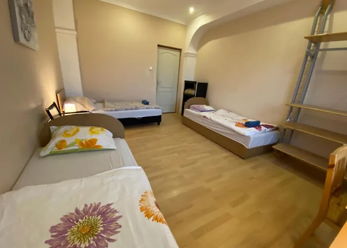 Hermina Apartmanhaz Отель Будапешт
