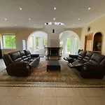 Hermina Apartmanhaz *