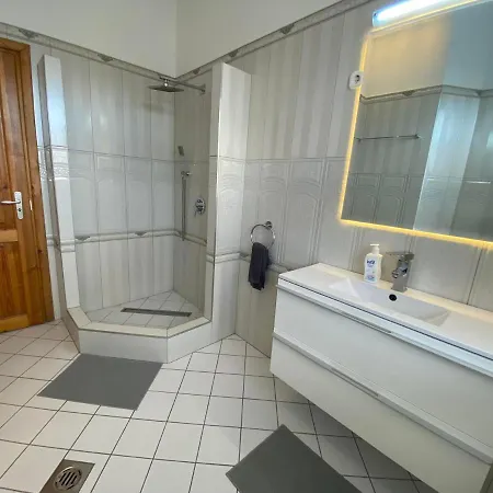 Hermina Apartmanhaz *