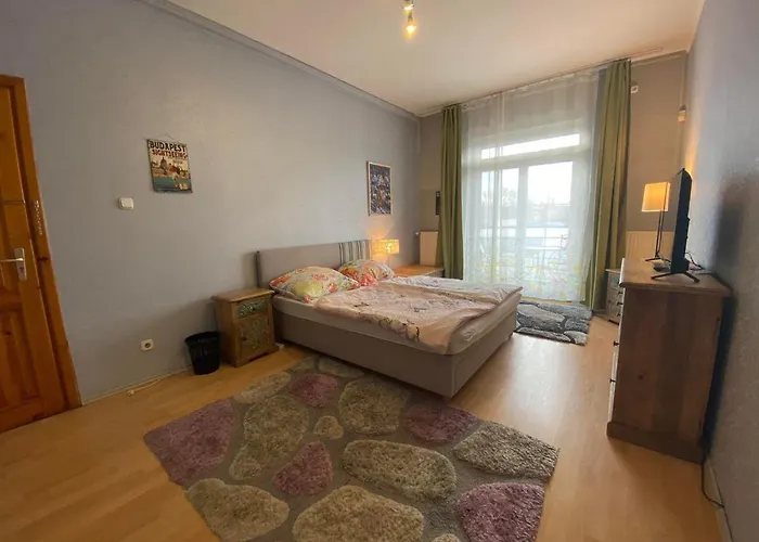 Ξενοδοχείο Hermina Apartmanhaz *